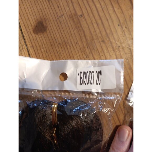 Dorsanee Braiding Hair Extensions Hair Weave Synthetic Hair 20" 8 PK 1B/30/27 - Picture 2 of 6